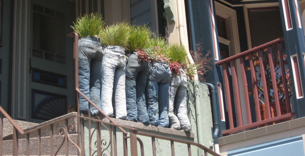 Recycle… and impress the neighbours at the same time!